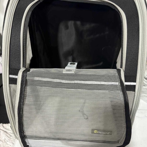 Portable Grey Pet Carrier Backpack with Mesh Ventilation - Picture 5 of 5
